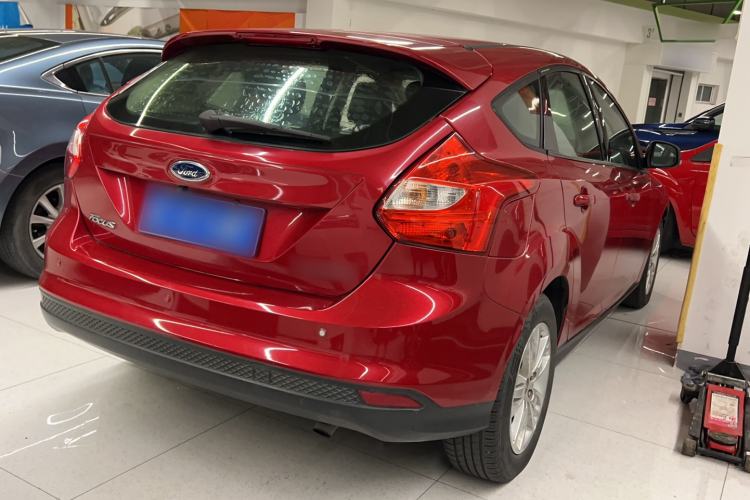 Used Ford Focus 2012 Hatchback 1.6L Automatic Comfort Model Rear Right 45 Deg