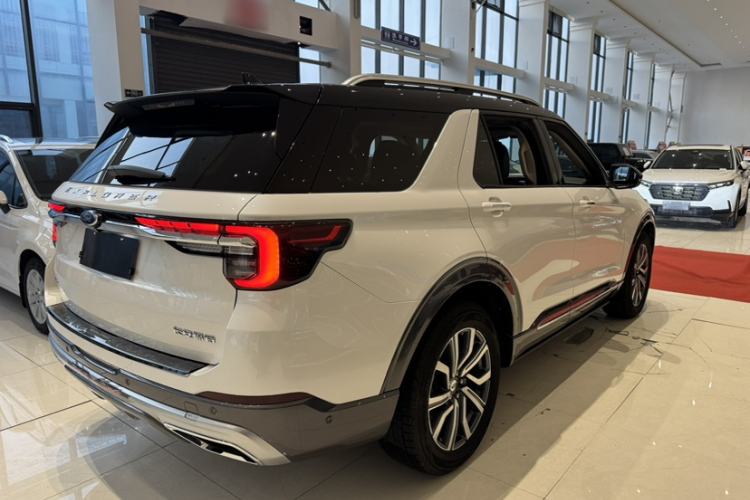 Used Ford Explorer 2023 EcoBoost 285 Four-Wheel Drive Titanium Edition 7-Seater