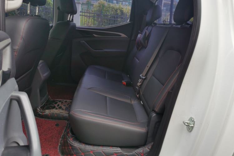 Used SAIC MAXUS T60 2017 2.8T Diesel Manual Two-Wheel Drive High-Ride Comfort Plus Long-Body Emission Standard V
