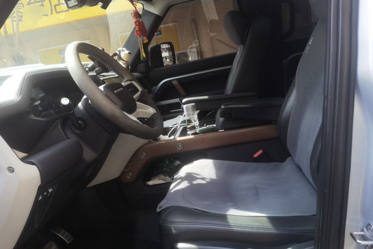 Used Land Rover Defender 2023 Facelift 110 3.0T P400 Dark Edition Left Front Seat