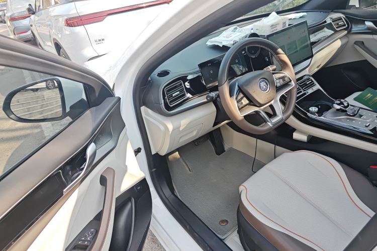 Used BYD Qin PLUS 2024 HONOR Edition DM-i 120KM Excellence Model