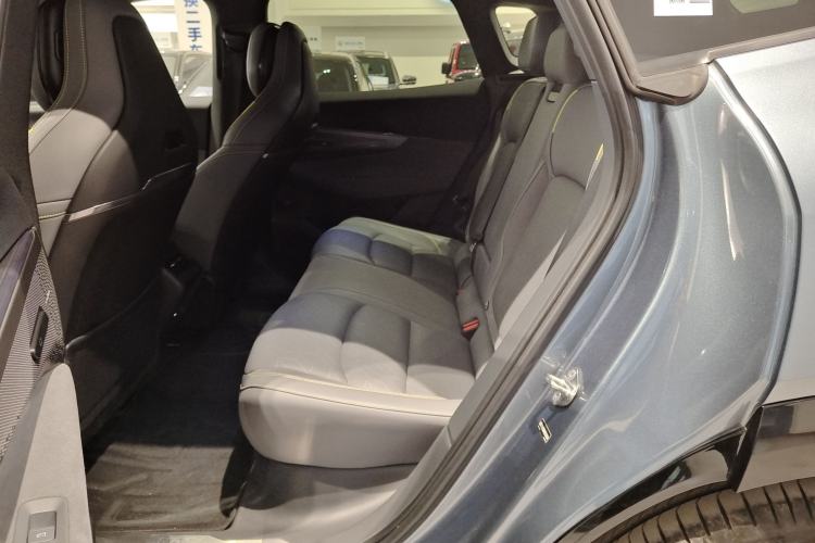 Used Lynk & Co 08 EM-P 2023 220km All-Wheel-Drive Performance Halo
