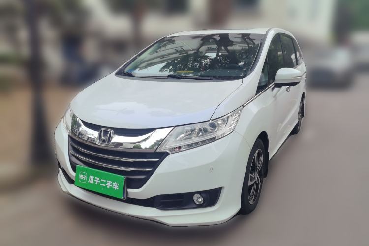 Used Honda Odyssey 2015 Revised 2.4L Luxury Edition
