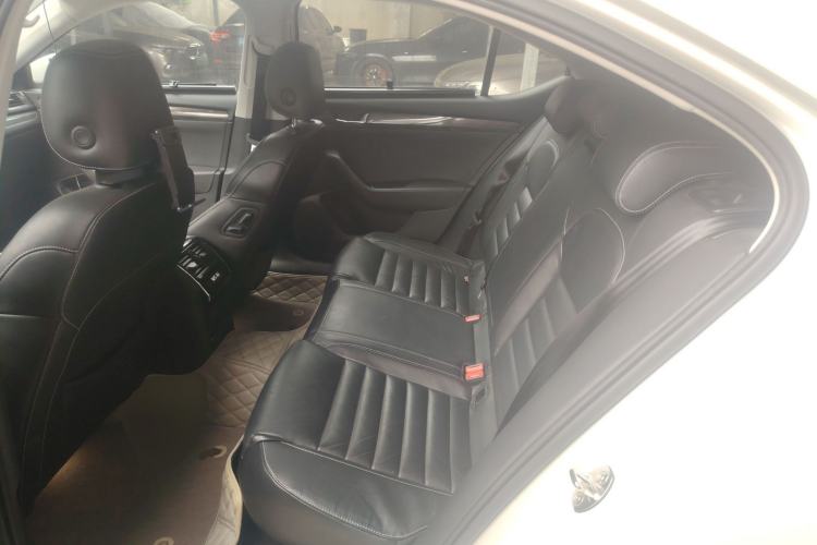 Used Skoda Superb 2016 TSI330 DSG Smart Drive Edition Left Rear Seat