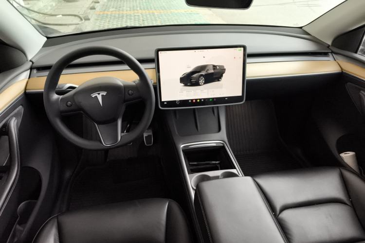 Used Tesla Model Y 2022 Revised Version Rear-Wheel Drive Center Console