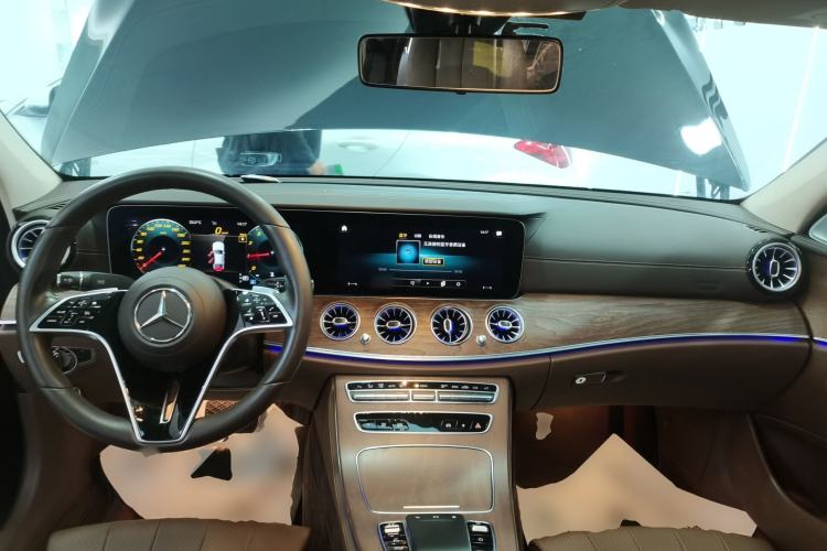 Used Mercedes-Benz E-Class 2023 E 260 L
