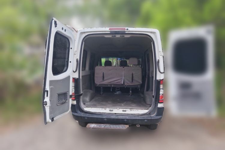 Used JAC Group Sunray 2017 1.9T Short-Wheelbase Mid-Roof Xingkuai Multi-Purpose Passenger Vehicle
