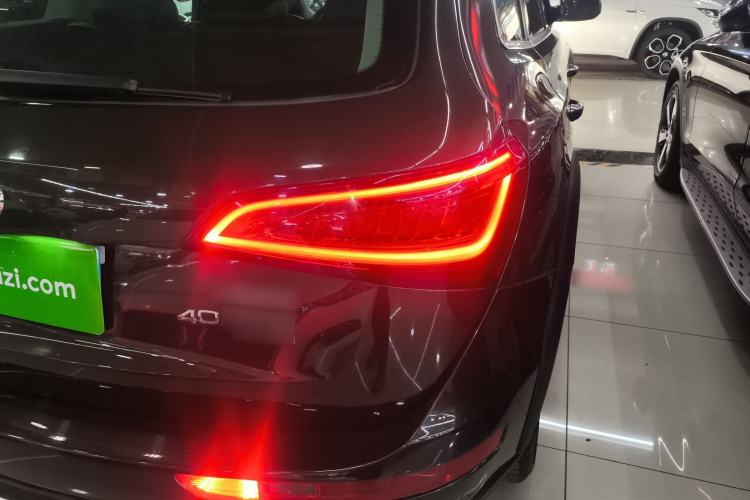 Used Audi Q5 2017 Plus 40 TFSI Technology Model