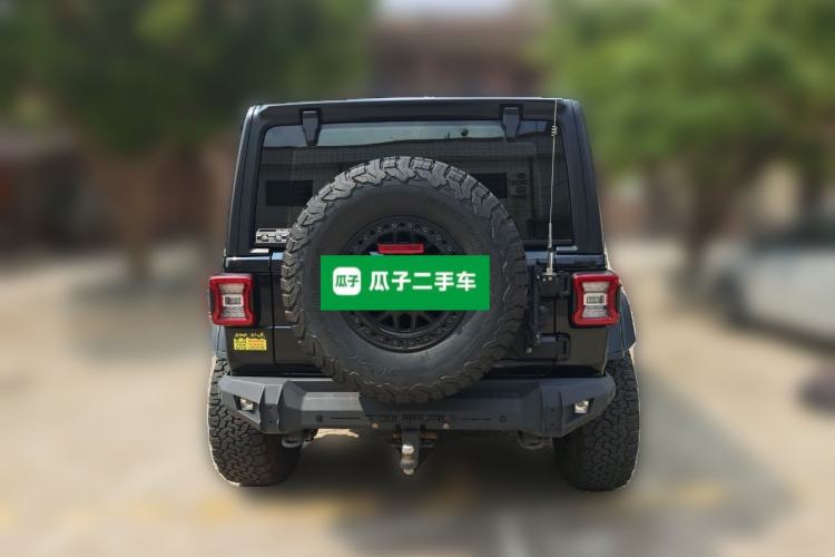 Used Jeep Wrangler 2019 2.0T Sahara Four-Door Version China VI Emission Standard
