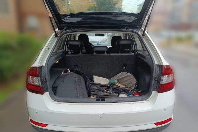 Used Skoda Rapid Spaceback 2014 1.6L Automatic Enjoyment Edition