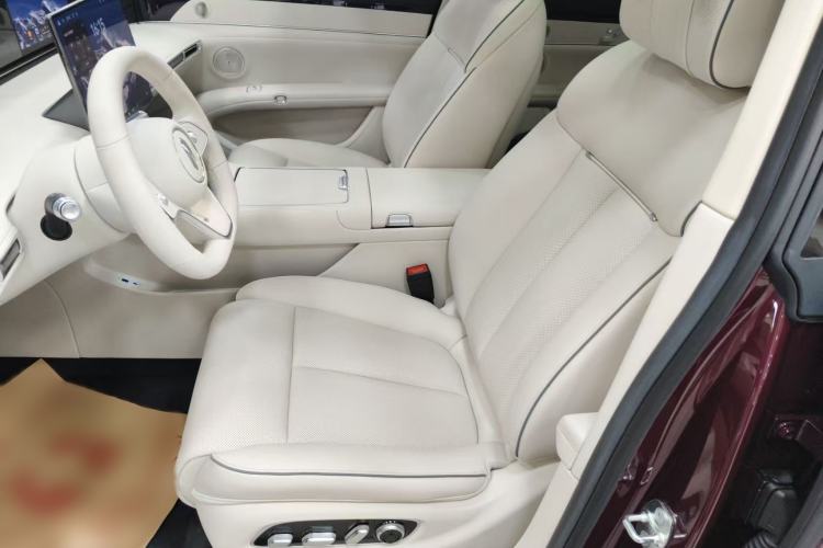 Used Hima S9T 2025 Model Range-Extended Ultra Long-Range Version Interior 1