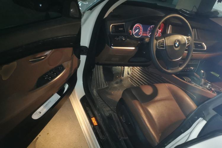 Used BMW 5 Series GT 2017 528i Leading Model