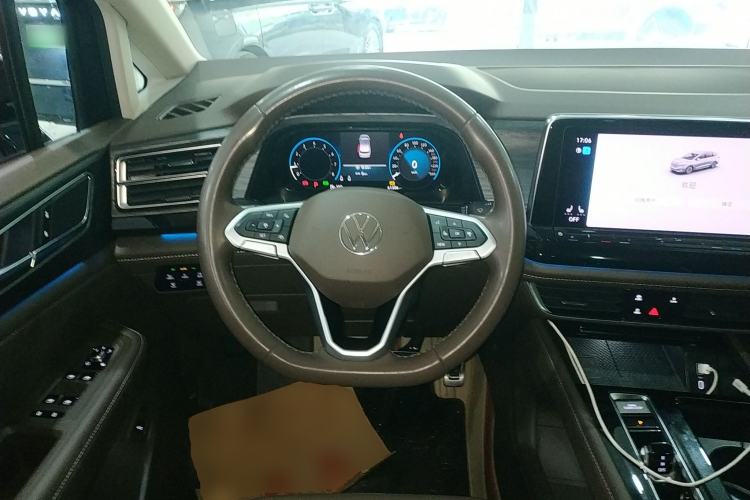 Used Volkswagen Viloran 2023 380TSI Prestige Edition
