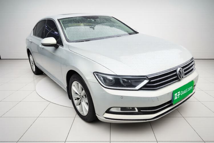 Used Volkswagen Magotan 2018 330TSI DSG Advanced Model
