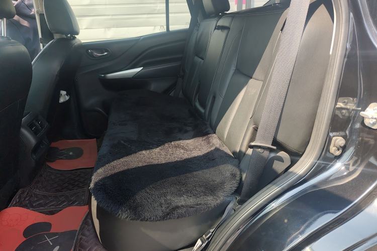 Used Nissan Terra 2020 2.5L XL Upper 4WD Automatic Four-Wheel Drive Luxury Edition Left Rear Seat