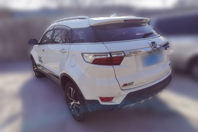 Used JMC Yusheng S330 2016 1.5L GTDi Automatic Two-Wheel Drive Prestige Edition
