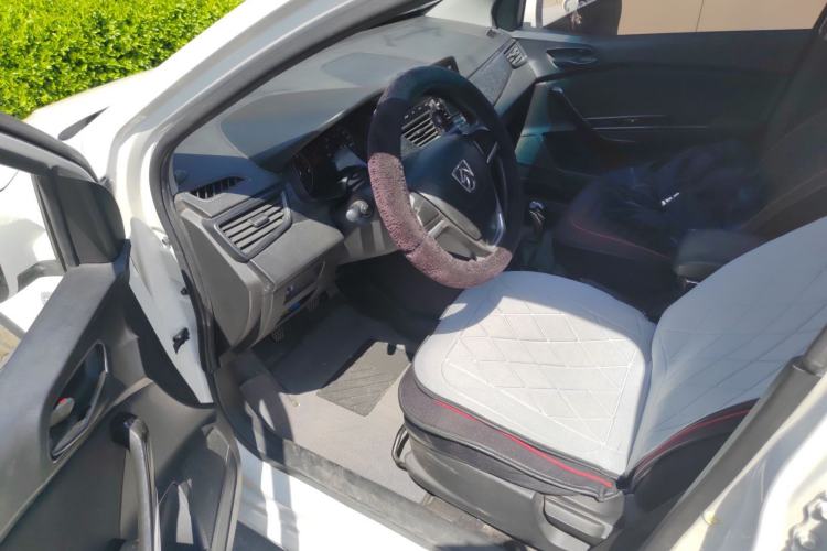 Used Baojun 310 2016 1.2L manual Comfort trim level Driver Seat