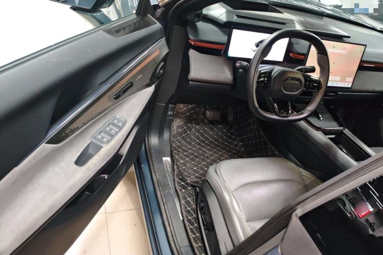 Used Lynk & Co 08 EM-P 2025 245km Ultra-Long Range Halo Driver Seat