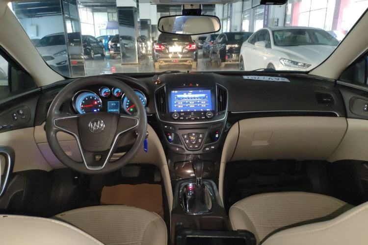 Used Buick Regal 2015 2.0L Leading Fashion Edition
