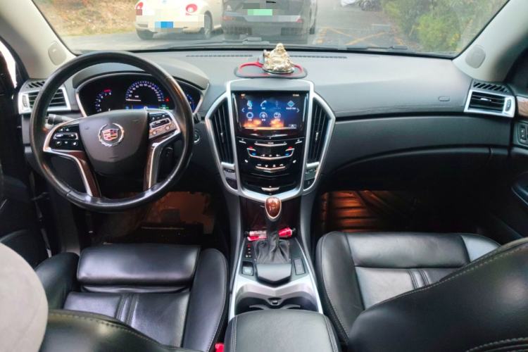 Used Cadillac SRX 2014 3.0L Luxury Model Center Console