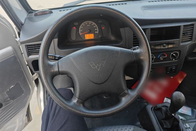 Used Wuling Zhiguang 2019 1.2L Van Utility Model 5-Seater
