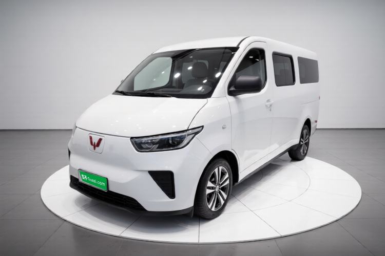 Used Wuling Yangguang 2026 Model, 440km Bus Comfort Edition, 6 Seats