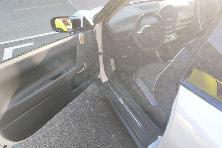 Used MINI Electric MINI COOPER 2024 456km COOPER E Classic Edition