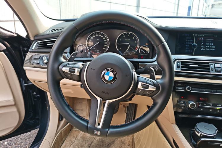 Used BMW 7 Series 2009 740Li Leading Model
