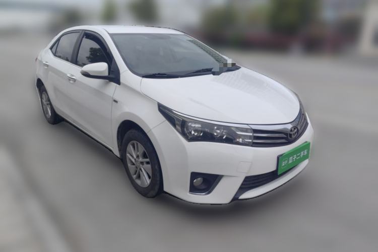 Used Toyota Corolla 2014 1.6L CVT GL Front Right 45 Deg