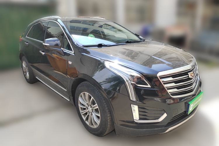 Used Cadillac XT5 2018 28T Four-Wheel Drive Luxury Model Front Right 45 Deg