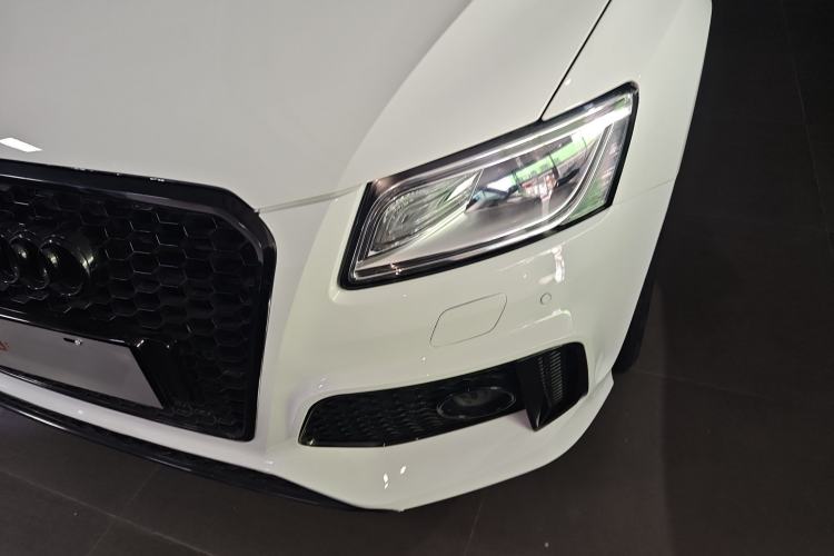 Used Audi Q5 2017 Plus 40 TFSI Technology Model
