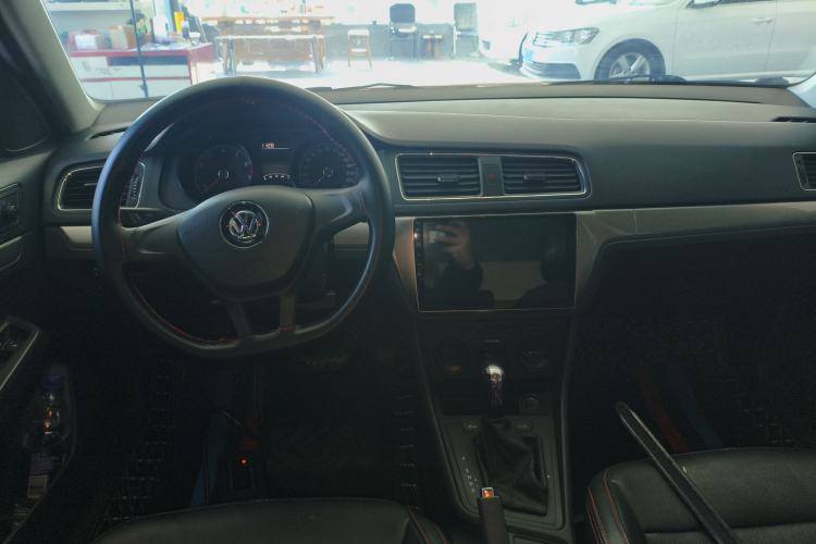 Used Volkswagen Lavida 2017 1.6L Automatic Fashion Edition
