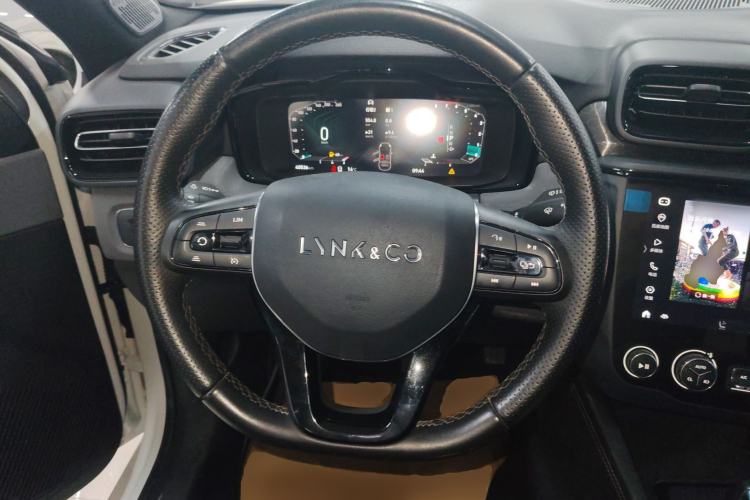 Used Lynk & Co 02 2021 2.0TD Automatic Two-Wheel Drive "Jin" Champion Edition Steering Wheel