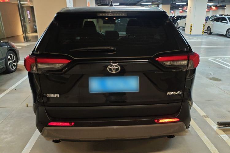 Used Toyota RAV4 2022 2.0L CVT Two-Wheel Drive Fashion Edition
