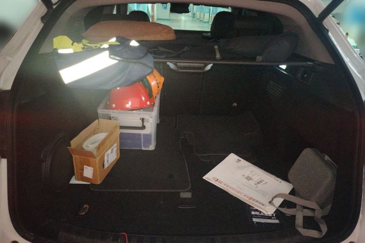 Used Alfa Romeo Stelvio 2017 2.0T 200HP Luxury Edition Trunk