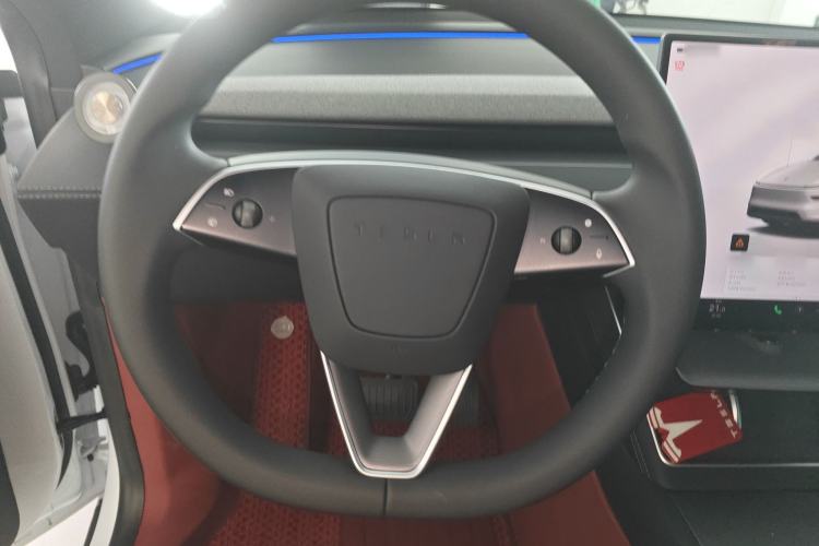 Used Tesla Model Y L 2025 Model Long-Range All-Wheel-Drive Version