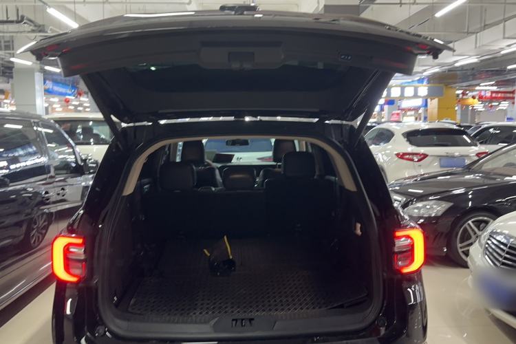 Used Ford Explorer 2023 EcoBoost 285 Four-Wheel Drive Titanium Edition 7-Seater