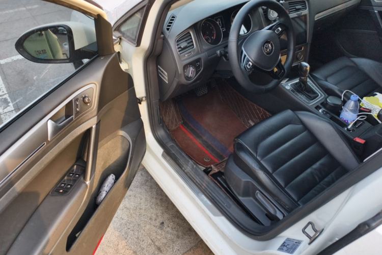 Used Volkswagen Golf 2015 1.4TSI Automatic Luxury Model