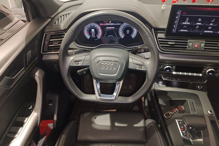 Used Audi Q5L 2023 40T Luxury Dynamic Model Steering Wheel