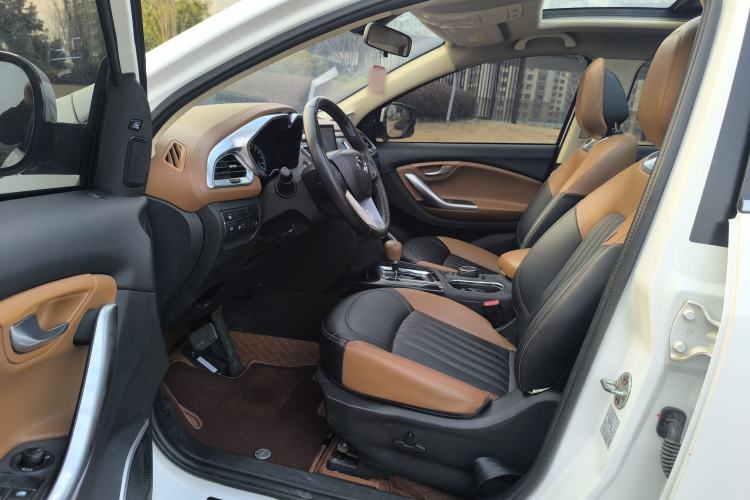 Used Soueast DX7 2015 1.5T Automatic Prestige Model