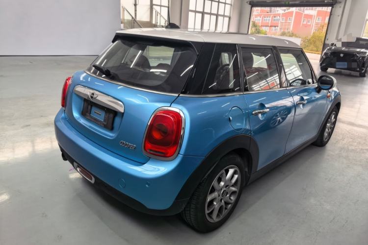 Used MINI 2015 1.5T COOPER Fun Five-Door Edition

