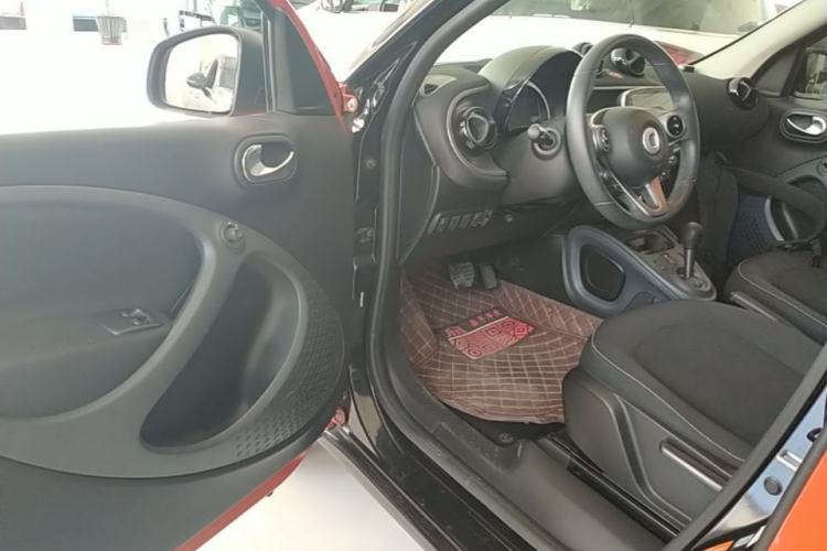Used smart forfour 2018 1.0L 52kW Passion Edition
