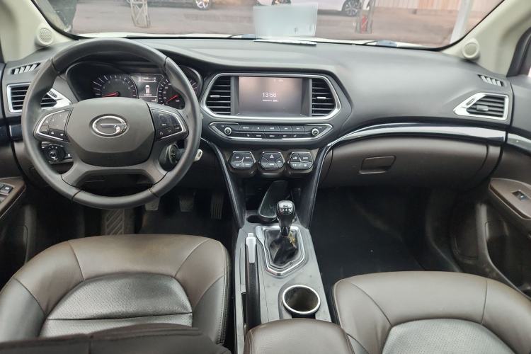 Used GAC Trumpchi GS4 2016 235T Manual Luxury Edition Center Console
