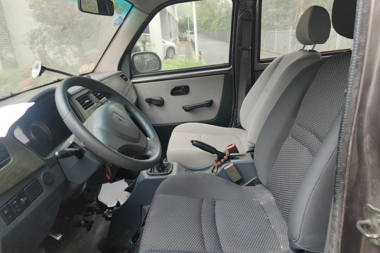 Used Jinbei Hiace X30 2013 1.3L Standard Version
