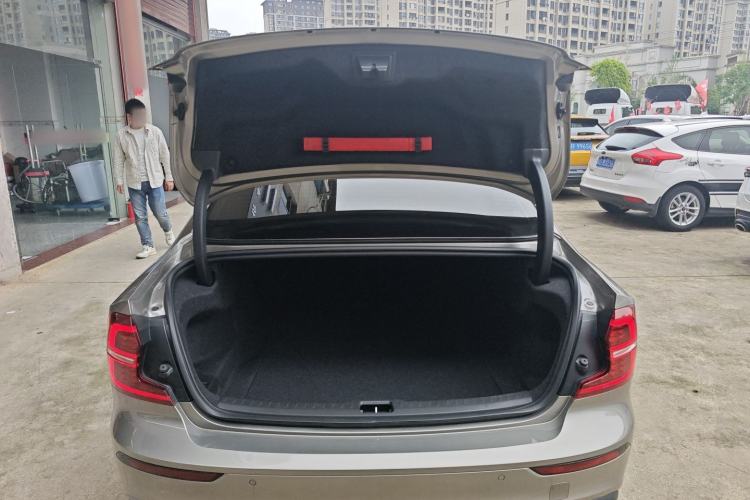 Used Volvo S60 2021 T4 Zhiyi Luxury Edition