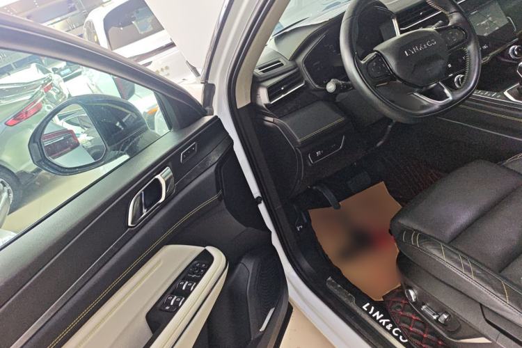 Used Lynk & Co 05 2020 2.0TD Two-Wheel Drive Shine Halo