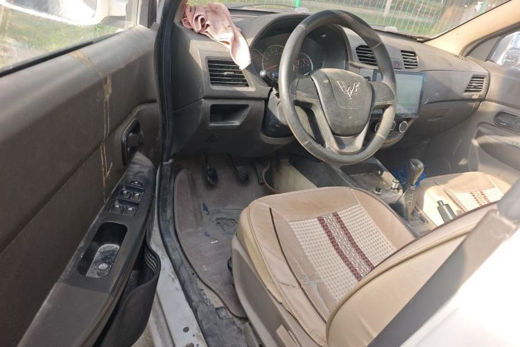 Used Wuling Hongguang 2016 1.5L Restyled S Comfort Version
