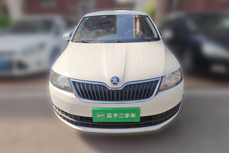 Used Skoda Rapid Spaceback 2016 Revised Version 1.6L Automatic Front-Drive Edition Front