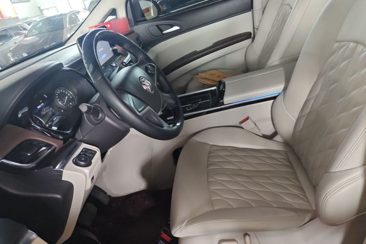 Used Buick GL8 2021 Land Cruiser Executive Class 652T Comfort Model
