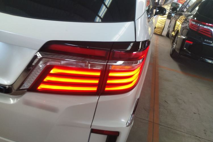 Used Honda Elysion 2016 2.4L Style Edition